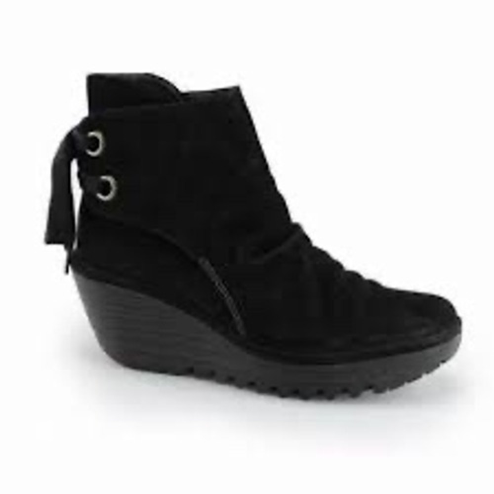 Fly London Yama‎ black suede leather wedge ankle boots women's size 41 *flawed*